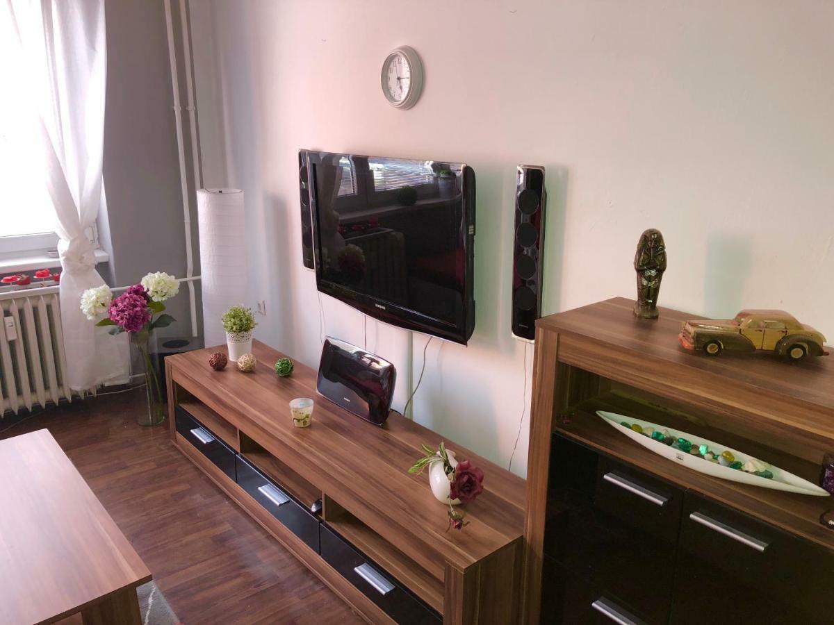Апартаменты Apartman V Centru Mostu Экстерьер фото